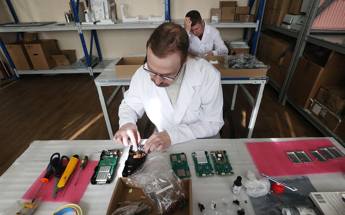 Власти пообещали «продолжить жестить» в требованиях к радиоэлектронике