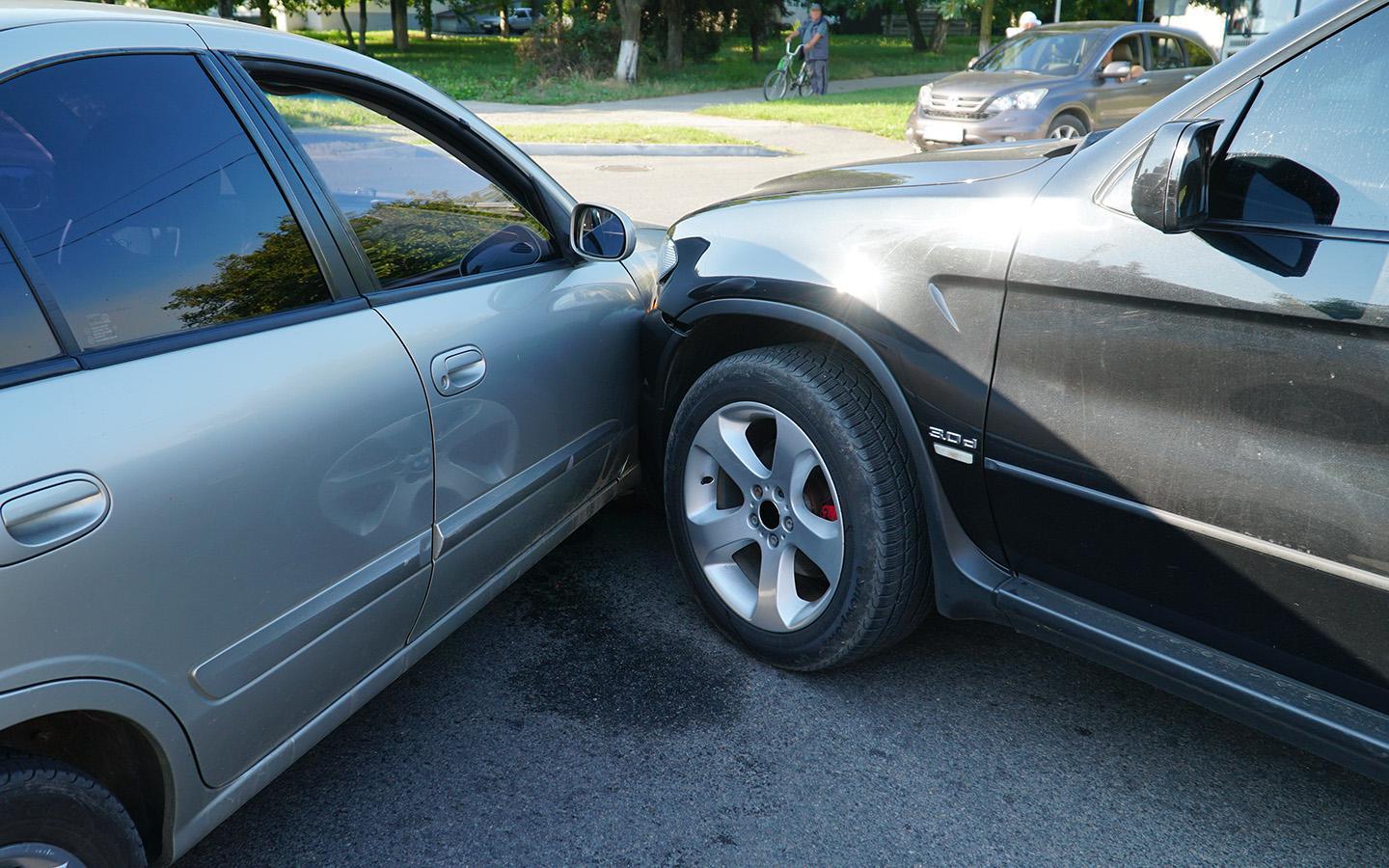 Новой «уголовки» за автоподставы не будет. Дума отклонила законопроект