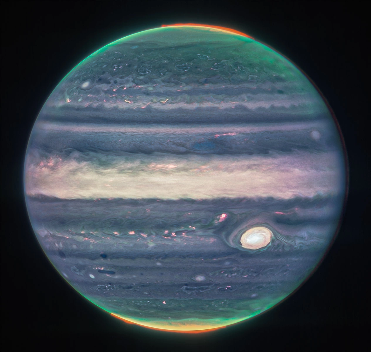 <p>На Юпитере телескоп &laquo;Джеймс Уэбб&raquo; запечатлел полярные сияния, которые в тысячу раз сильнее, чем на Земле</p>