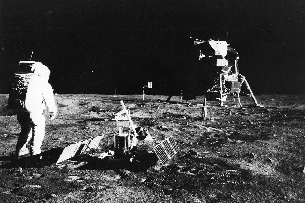 Миссия «Аполлон-11» на Луне, 1969 год