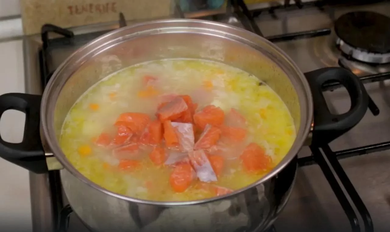 Разделайте рыбу, чтобы достать филе