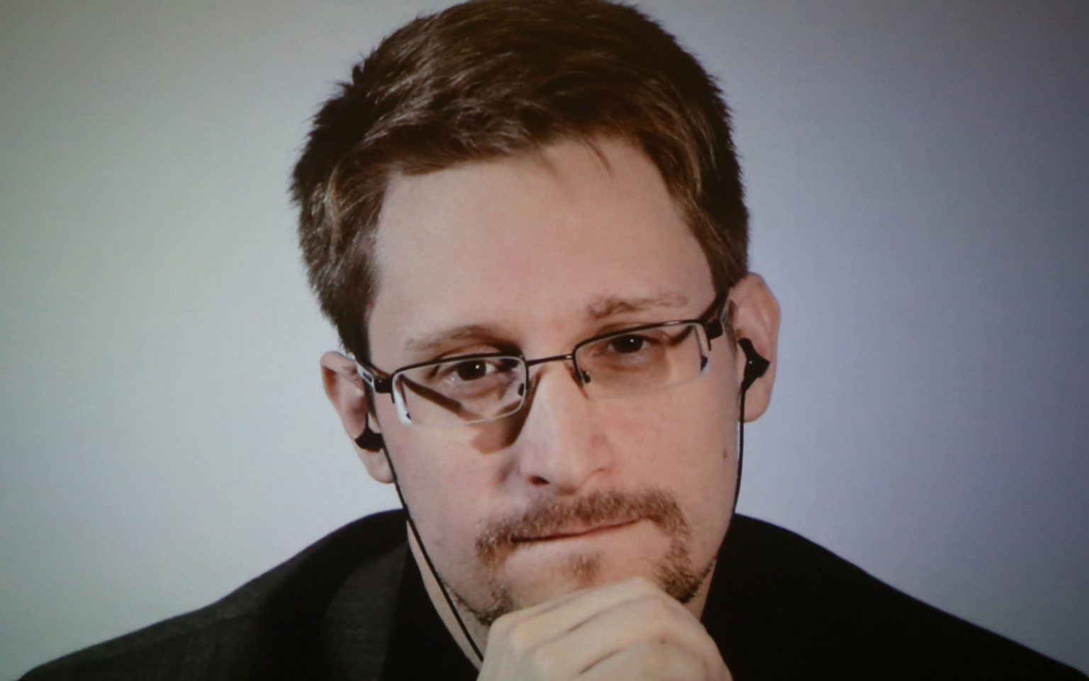 Адвокат заявил о «пустившем корни» в России Сноудене