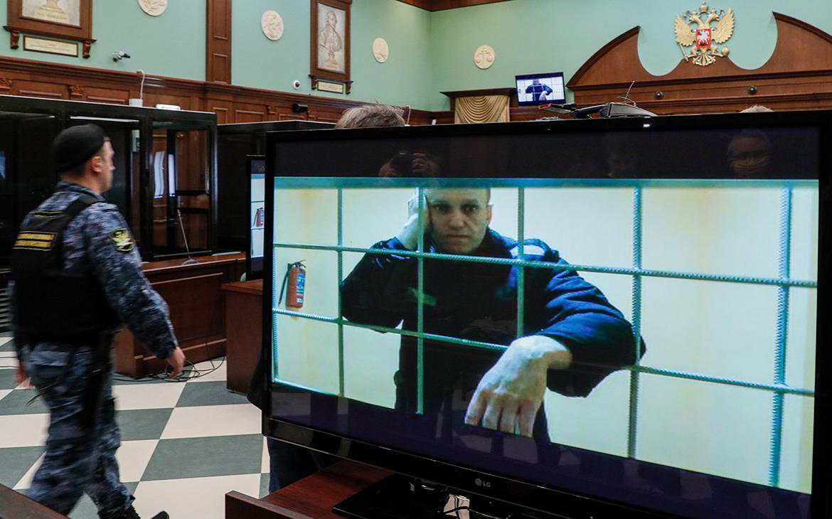 Суд отказал Навальному в жалобах на перевод в ШИЗО