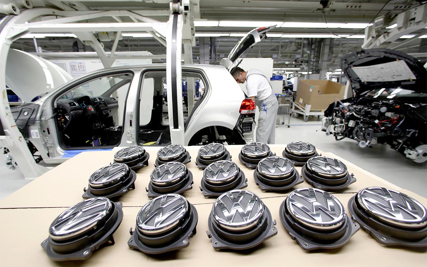 Потери миллиардов евро и поиск путей спасения. Что будет с Volkswagen