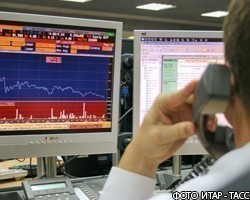 Снижение фондовых индексов РФ усилилось: рынок теряет около 1%