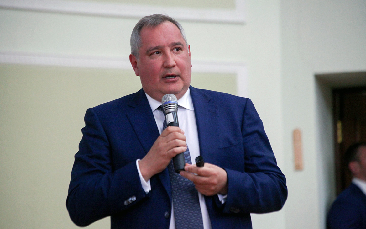 Рогозин сообщил о сокращении финансирования космической программы