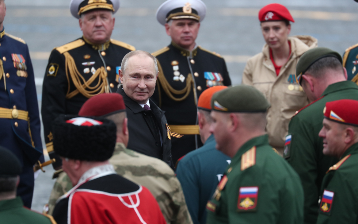 Главком Сухопутных войск сообщил об оценке парада Победы Путиным и Шойгу