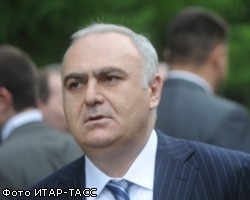 Муж Н.Бурджанадзе: М.Саакашвили приказал искалечить мою жену