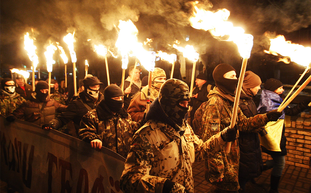 Факельное шествие украинских националистов. Январь 2015 года