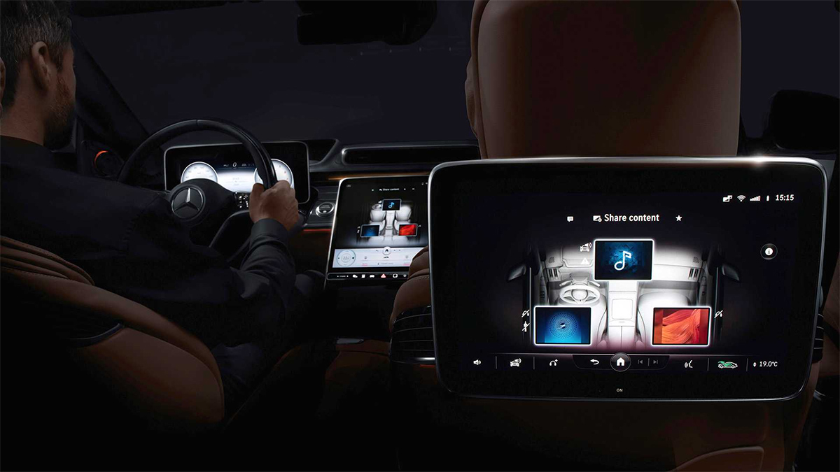 Новый Mercedes-Benz S-Class получит пять дисплеев в салоне