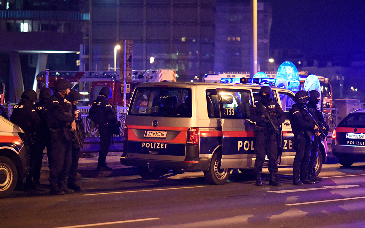 Власти сообщили о гибели четвертого пострадавшего при теракте в Вене