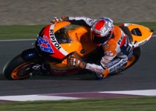 MotoGP-2011: Стоунер выиграл Гран-при Катара