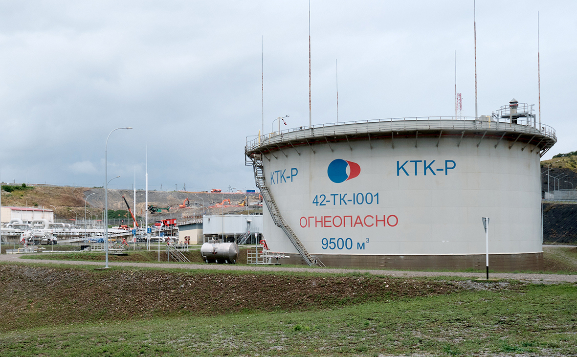 Вид на морской терминал Каспийского трубопроводного консорциума (КТК)