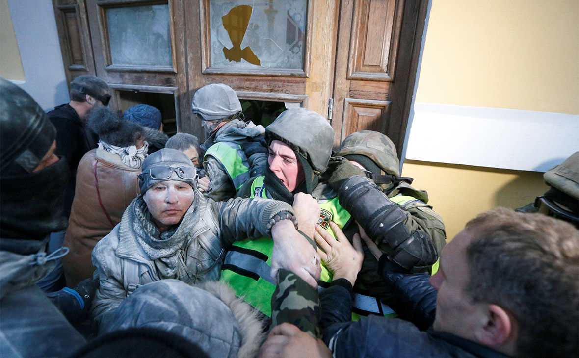 Столкновение сторонников Саакашвили с сотрудниками полиции