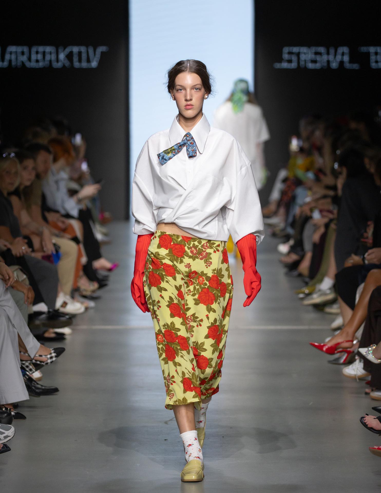 Показ коллекции «Цветут сады в душе» в рамках пятой Московской недели моды