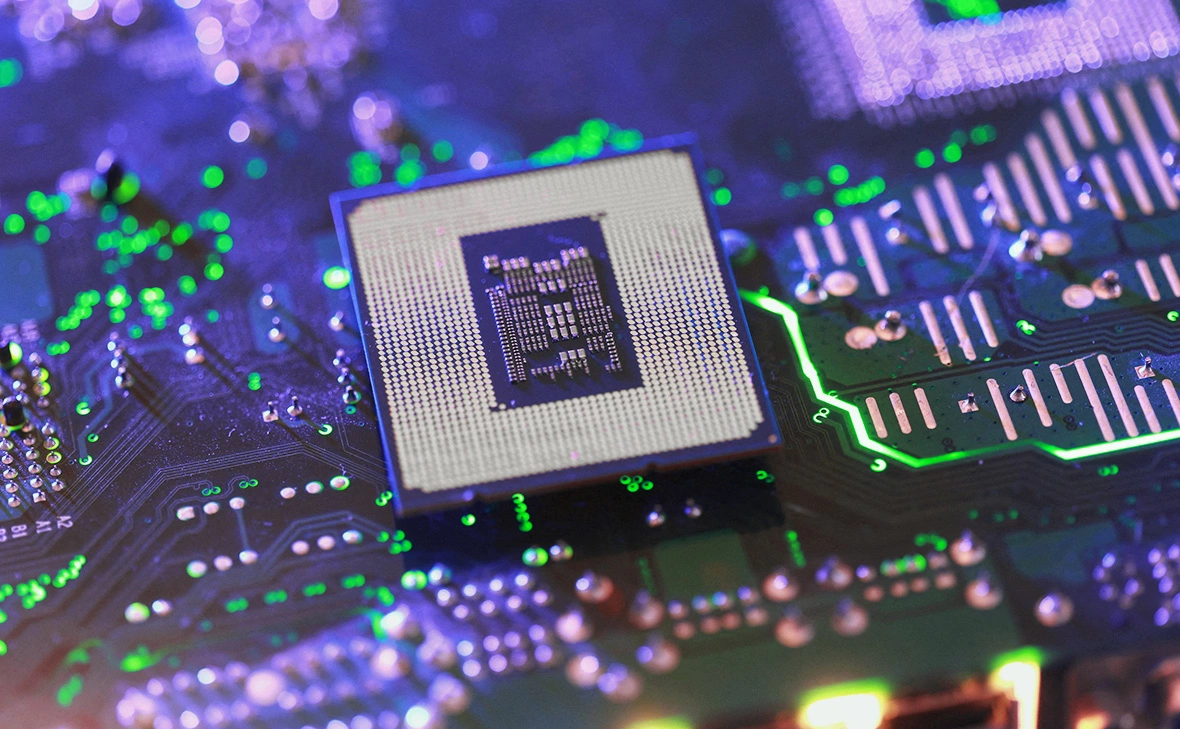 Dado Ruvic / Reuters