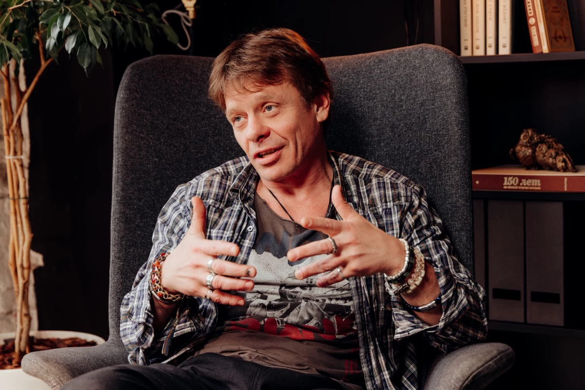 Актер Павел Майков: «Я не люблю, когда меня не любят»