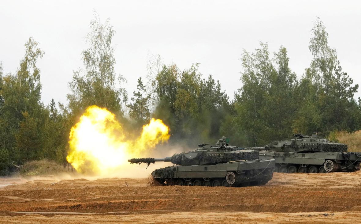 Spiegel сообщил о возможной отправке Киеву 19 танков из запасов ФРГ"/>













