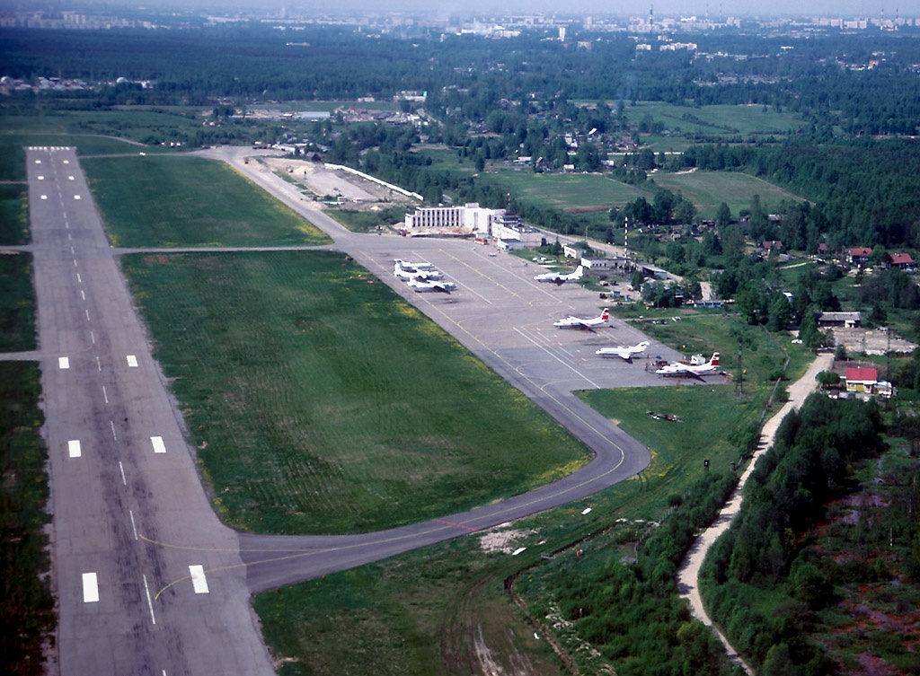 Аэропорт Ржевка (вид с воздуха), 1992 год