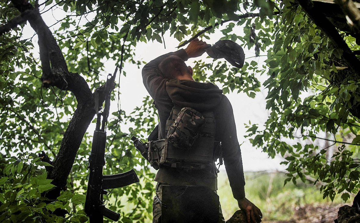 Yevhenii Zavhorodni / Reuters