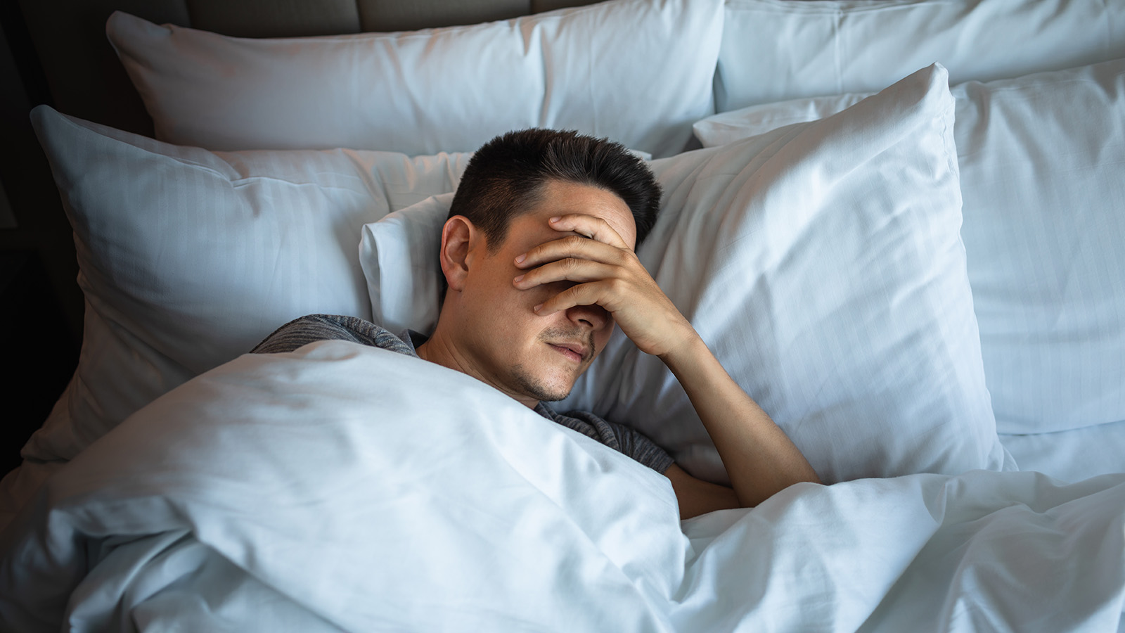 В Китае короновали «самого ленивого человека». Он 33 часа просто лежал