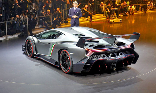Lamborghini Veneno назвали самым уродливым автомобилем