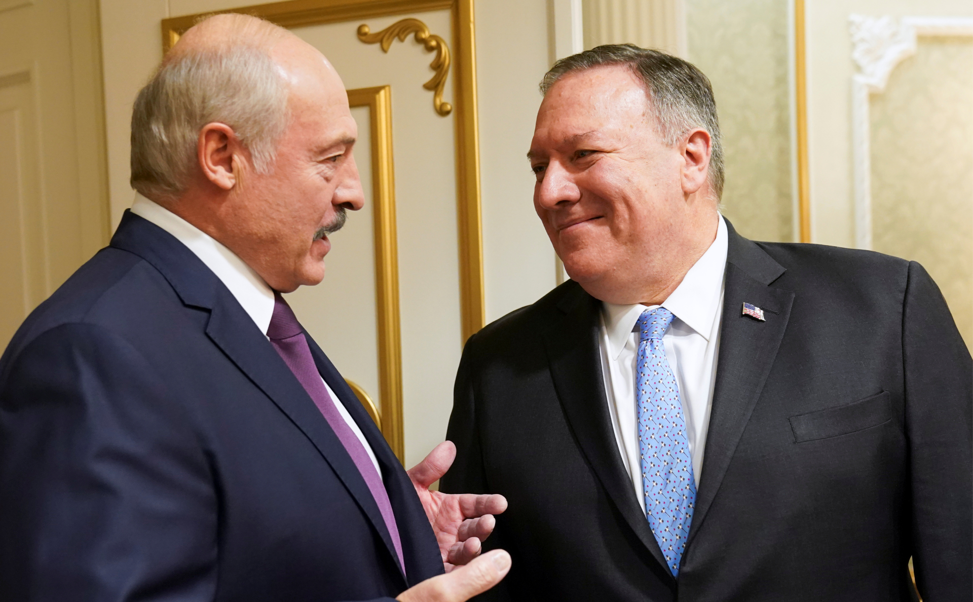 Президент Белоруссии Александр Лукашенко (слева) и госсекретарь США Майк&nbsp;Помпео