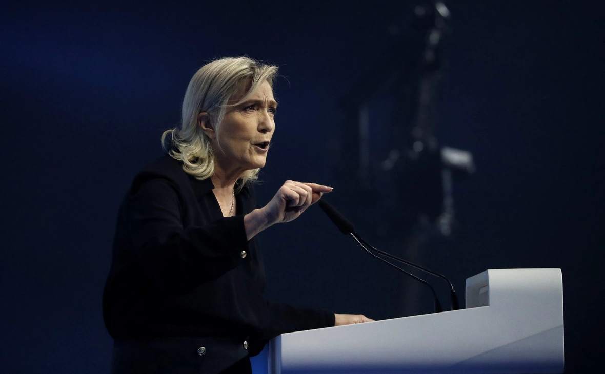 Guillaume Horcajuelo / EPA / ТАСС