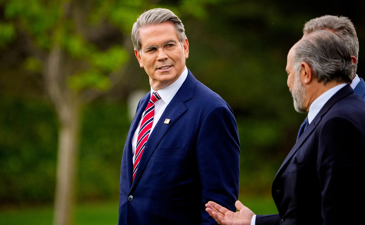 Andrew Harnik / Getty Images