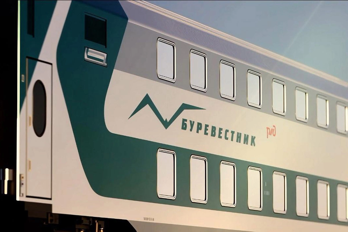 Вид вагона поезда «Буревестник» снаружи