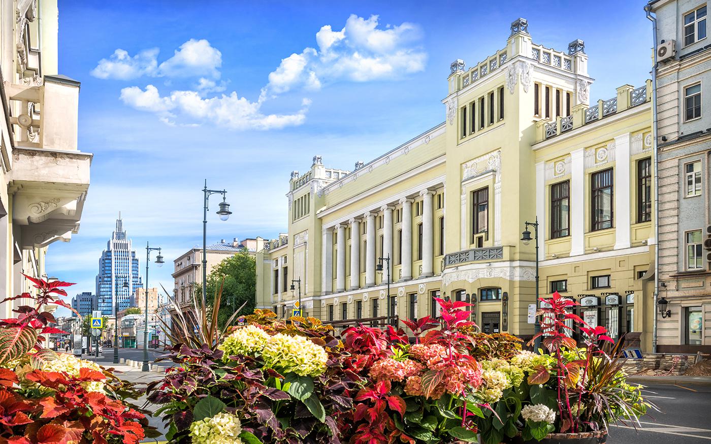 Здание Ленкома на Малой Дмитровке