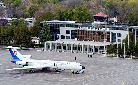 Аэропорт&nbsp;Душанбе, 2004 год


