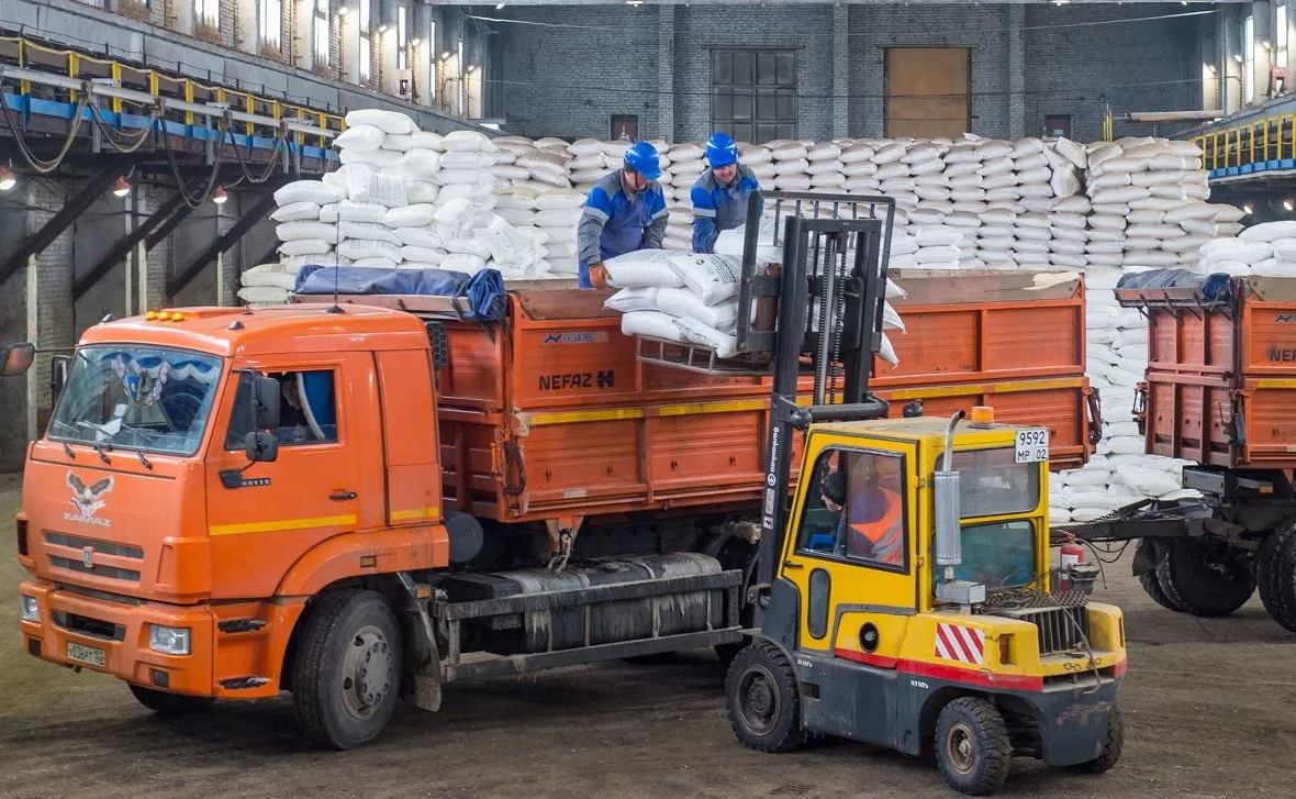 "Газпром нефтехим Салават"