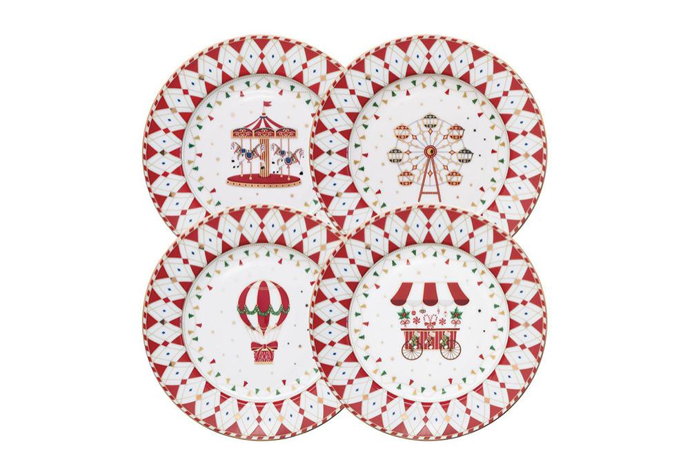 Набор десертных тарелок &laquo;Рождественская карусель&raquo; в подарочной упаковке (4 шт.), Easy Life, 2093 руб. (&laquo;Стокманн&raquo;)