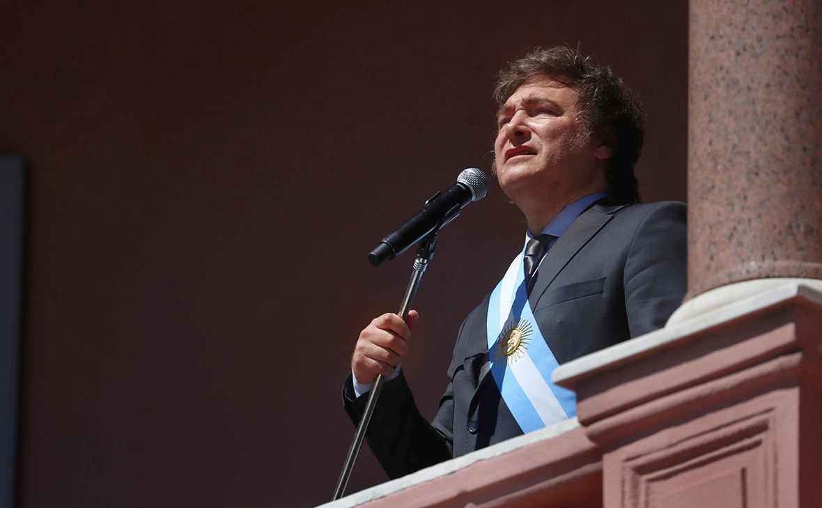 Marcos Brindicci / Getty Images