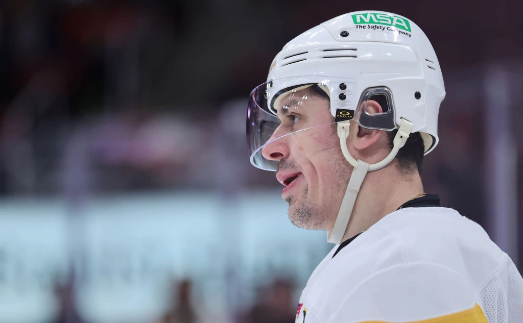 Carmen Mandato / Getty Images