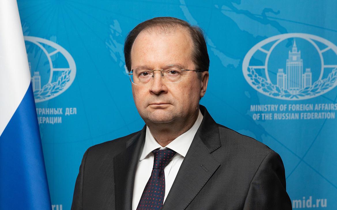 Посол назвал защитой критику президента Италии со стороны Захаровой