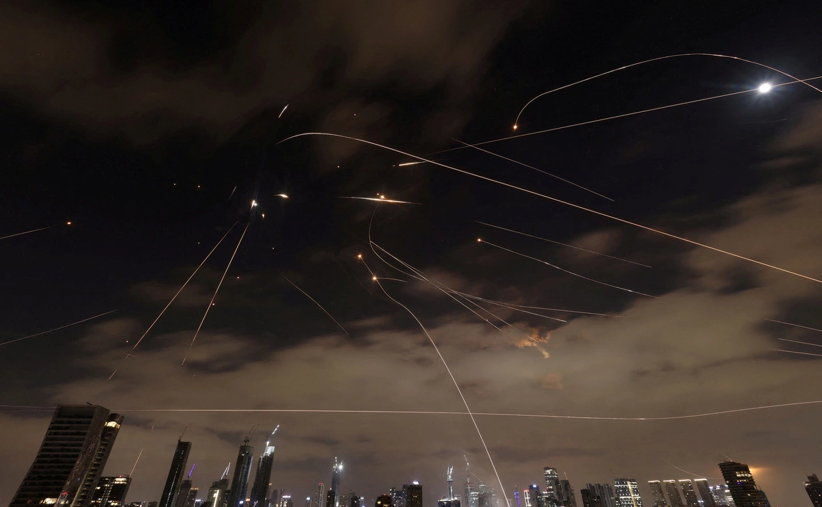 Ronen Zvulun / Reuters