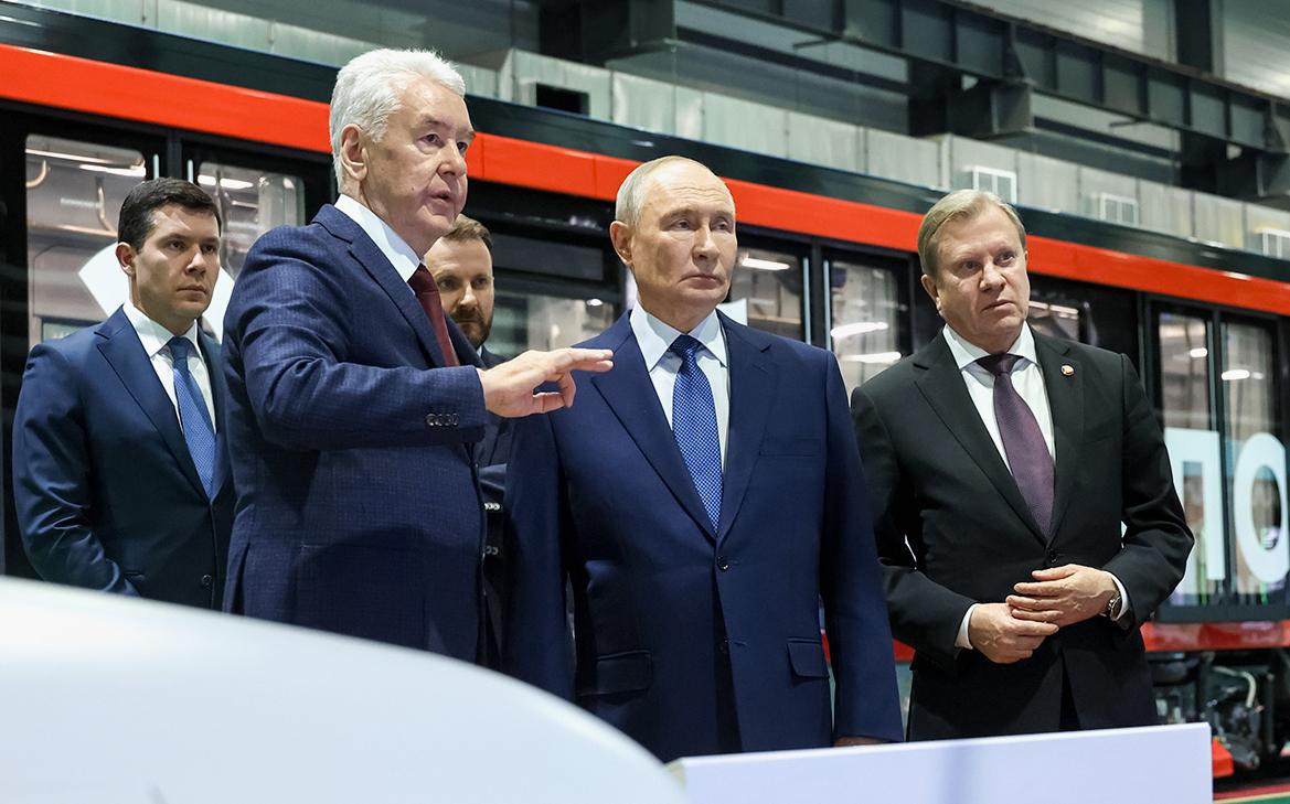 Путин и Собянин запустили тестирование первого беспилотного поезда метро