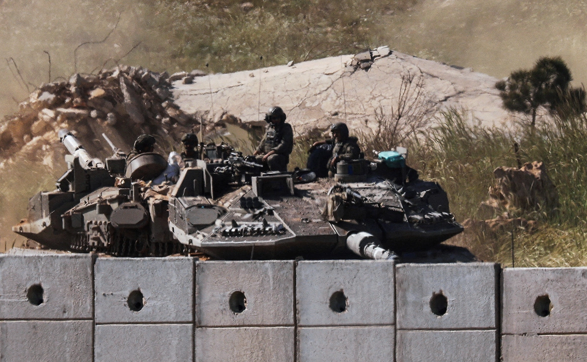 Florion Goga / Reuters