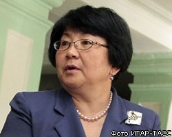 Р.Отунбаева призвала народ Киргизии проявить зрелость на выборах