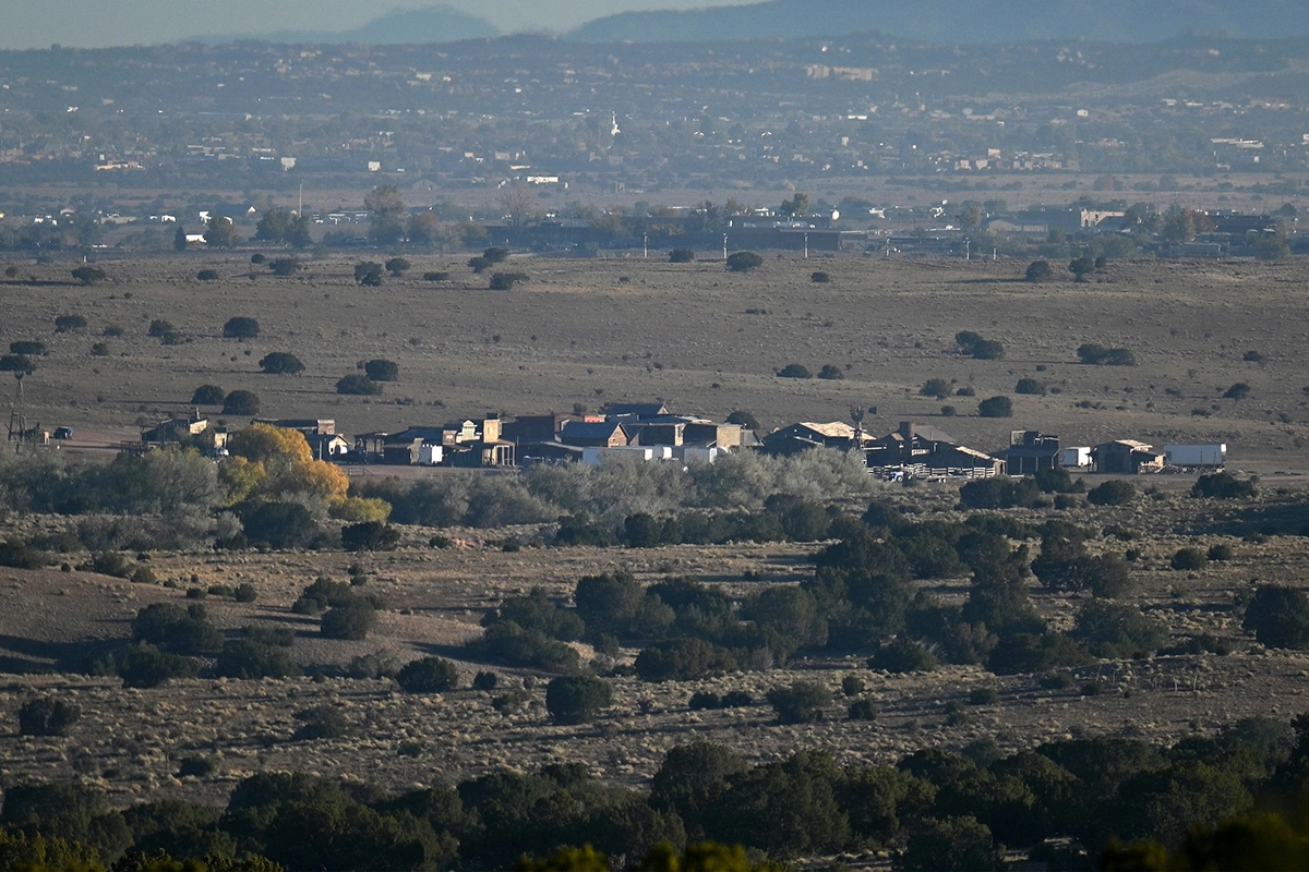 <p>Съемочная площадка фильма &laquo;Ржавчина&raquo; на ранчо Бонанза-Крик в Санта-Фе, штат Нью-Мексико</p>