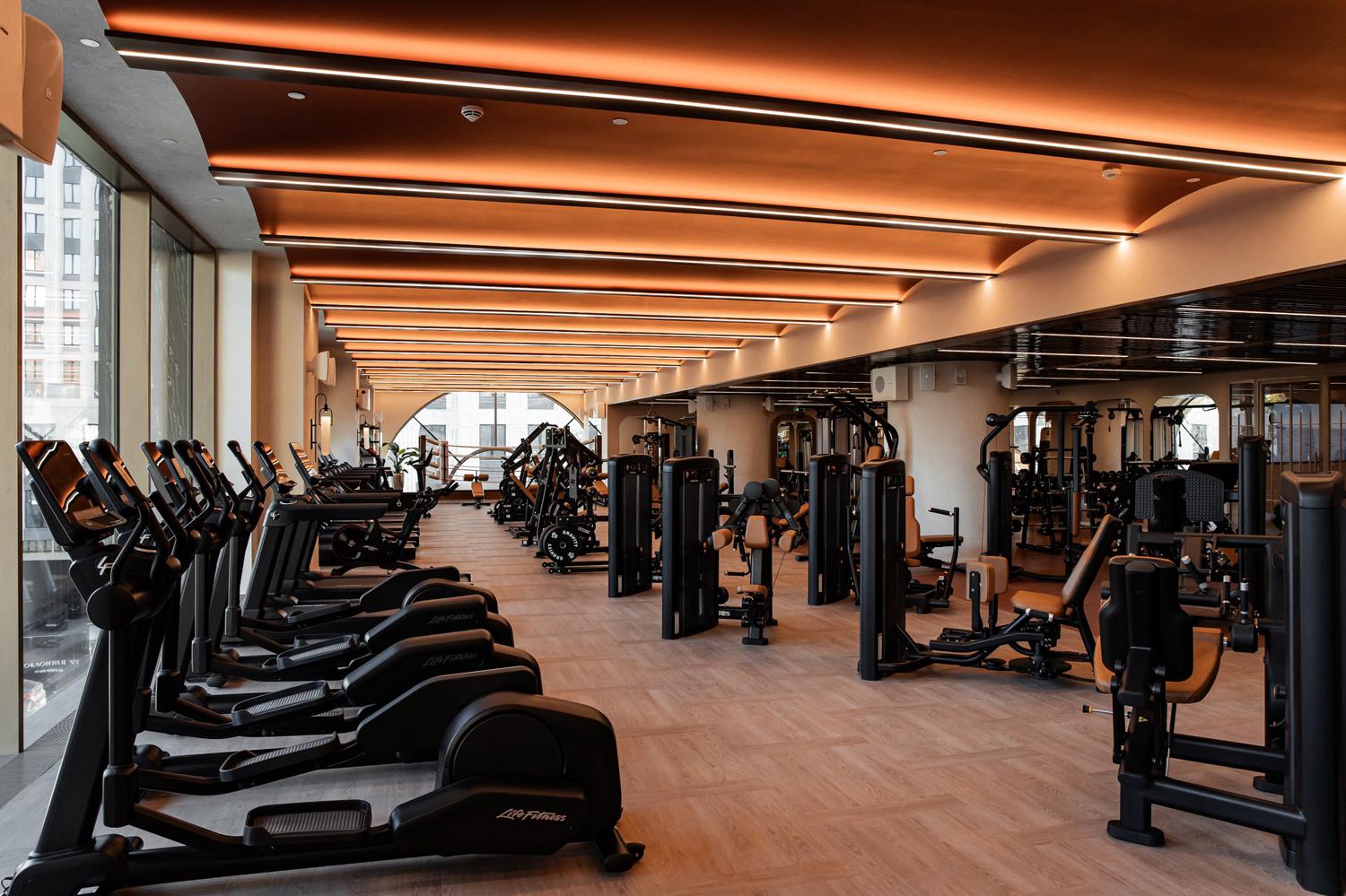 Клуб Crocus Fitness Кутузовский в жилом комплексе «Поклонная 9»