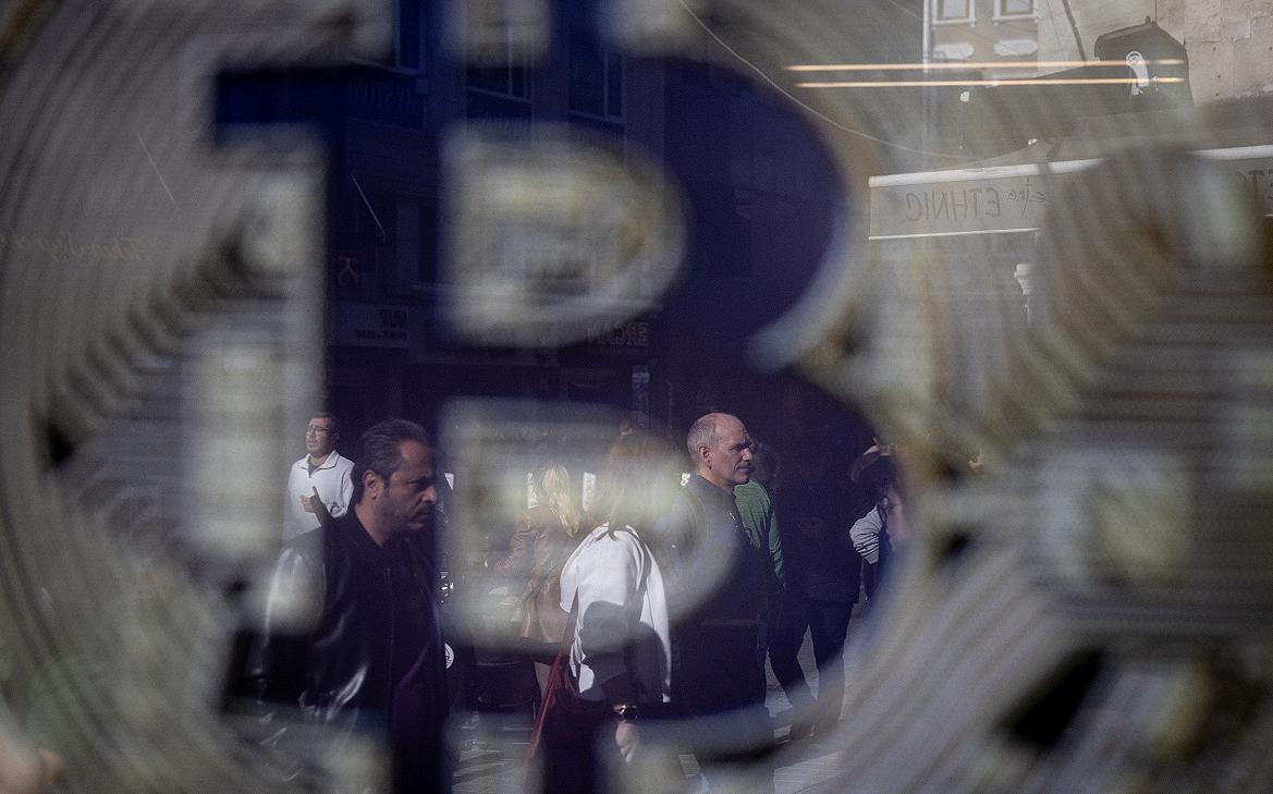 «Вытесняют другие инструменты»: что происходит с криптоактивами в России