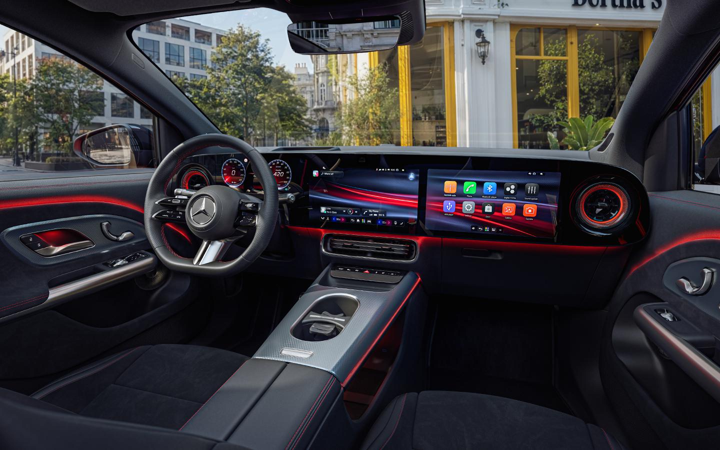 Mercedes вернет физические кнопки в машины. Но от экранов не откажется