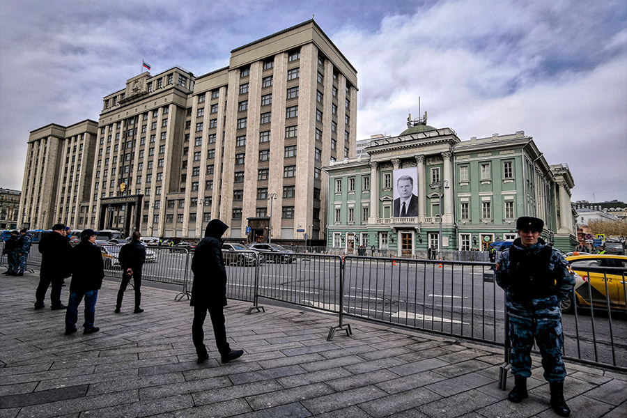 Здание Госдумы и Дома Союзов, где организовано прощание