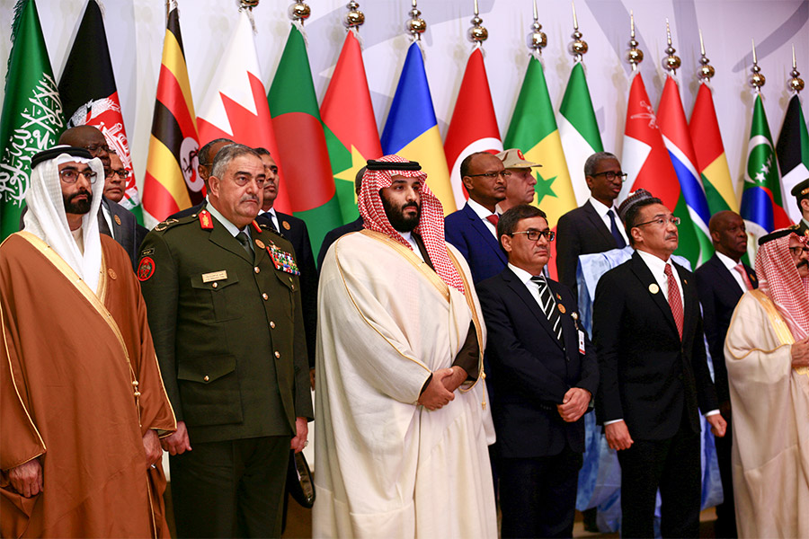 Мухаммед бен Салман и министры обороны исламской военной антитеррористической коалиции.