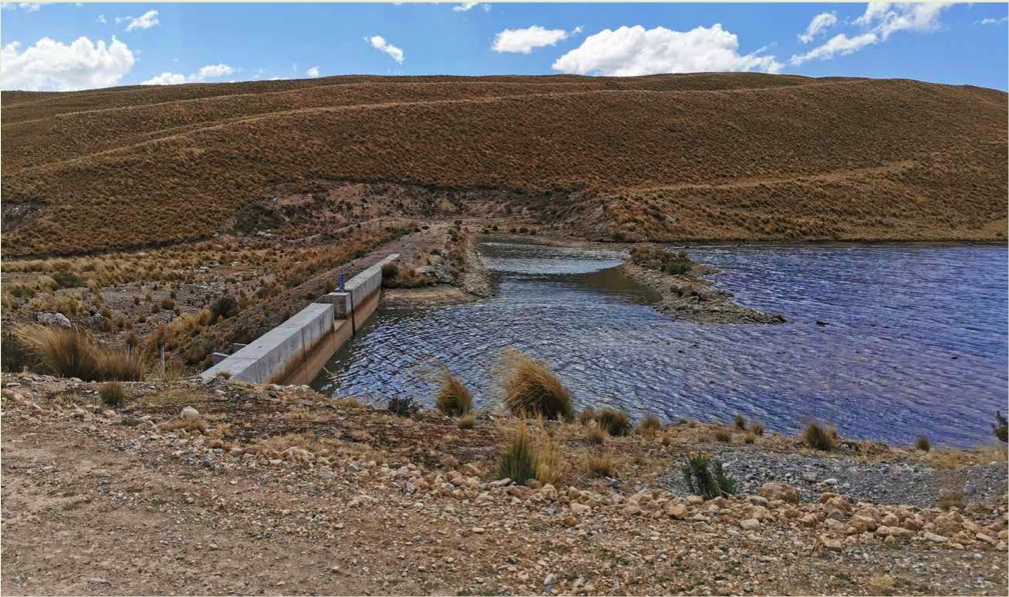 Дамба в Паско, один из регионов Перу