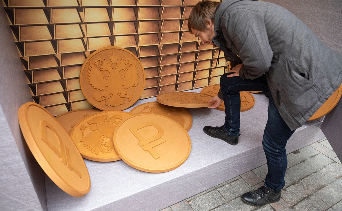 Евгений Разумный / Ведомости / ТАСС