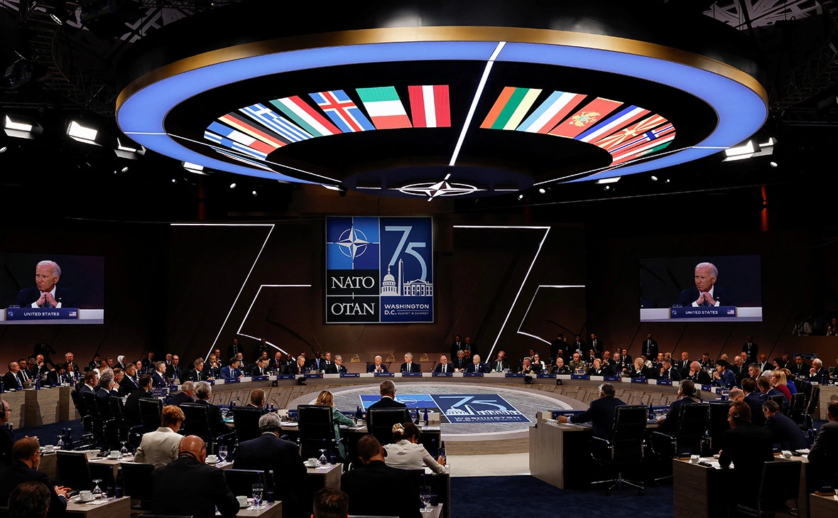 Evelyn Hockstein / Reuters